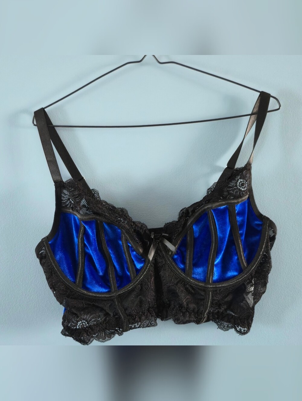 NWOT Lace-Trim Velvety Underwire Bra - Black & Royal Blue 1XL